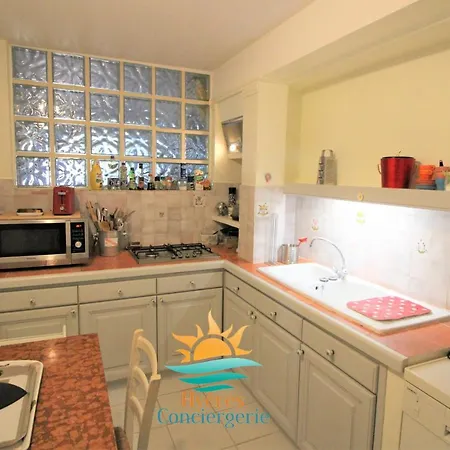 Giens Rdj T3 Independant Terrasse Vue By Hc Ιέρ