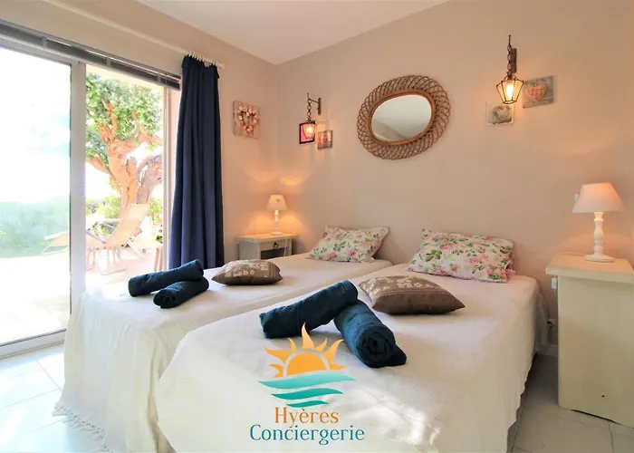 Giens Rdj T3 Independant Terrasse Vue By Hc * Ιέρ