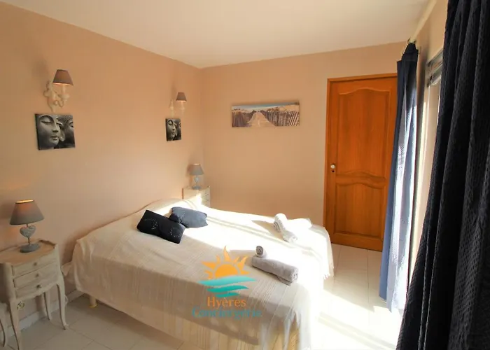 Giens Rdj T3 Independant Terrasse Vue By Hc * Ιέρ