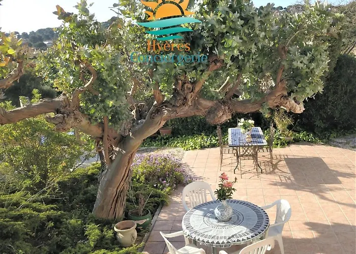 Giens Rdj T3 Independant Terrasse Vue By Hc Διαμέρισμα Ιέρ