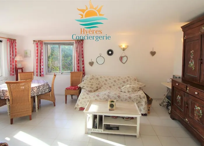 Διαμέρισμα Giens Rdj T3 Independant Terrasse Vue By Hc